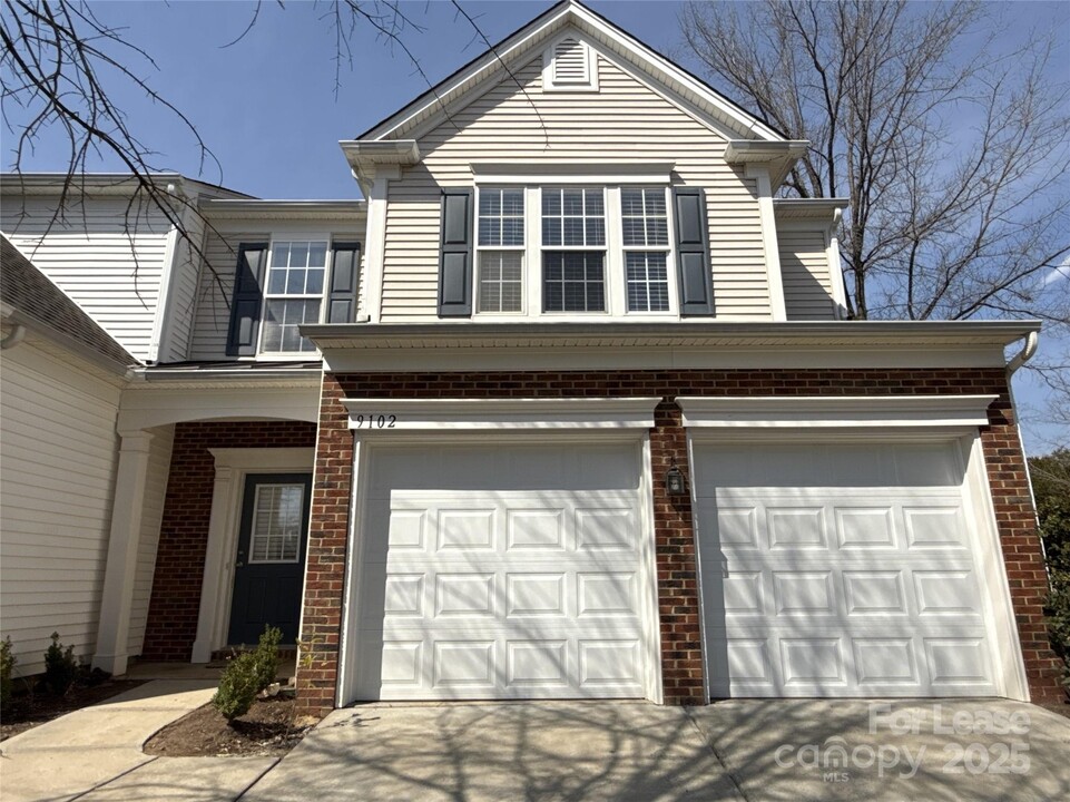 9102 Redmond Trace Rd in Charlotte, NC - Building Photo