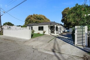7943 NW 6th Ave in Miami, FL - Building Photo