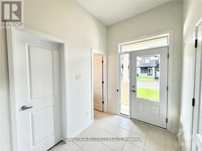 212 Elsie MacGill Walk in Ottawa, ON - Building Photo - Building Photo