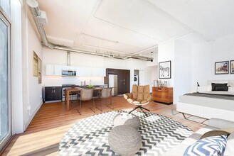 2231 S Western in Los Angeles, CA - Building Photo - Building Photo