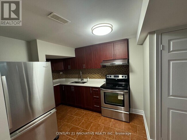 96 Boxwood Crescent in Markham, ON - Building Photo - Building Photo