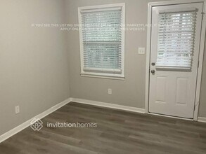 415 Plainville Dr SW in Atlanta, GA - Foto de edificio - Building Photo