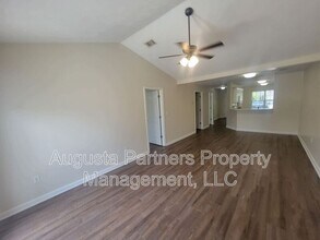 1406 Anna Way in Grovetown, GA - Building Photo - Building Photo