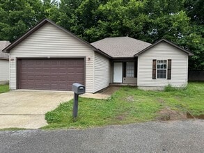 45 Southstone Dr in Batesville, AR - Building Photo - Building Photo