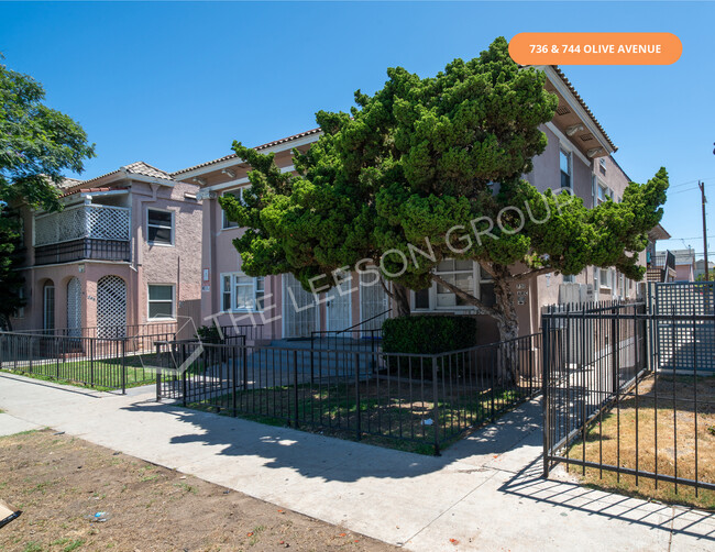 736 Olive Ave in Long Beach, CA - Building Photo - Primary Photo