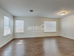 11322 Flying Geese Ln in Tomball, TX - Foto de edificio - Building Photo