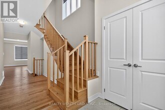 803 Griffin Trl in Peterborough, ON - Building Photo - Building Photo