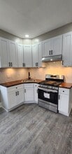 27 Van Riper Ave in Clifton, NJ - Building Photo - Building Photo