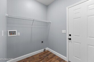 2319 Island Blvd in Sevierville, TN - Building Photo - Building Photo