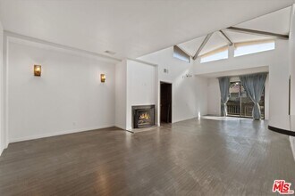 2175 S Beverly Glen Blvd in Los Angeles, CA - Building Photo - Building Photo