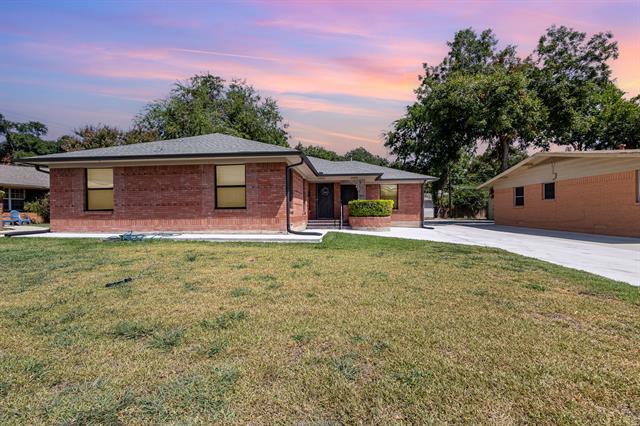 property at 6433 Ravendale Ln