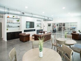 Lakeland Town Square in Lakeland, TN - Building Photo