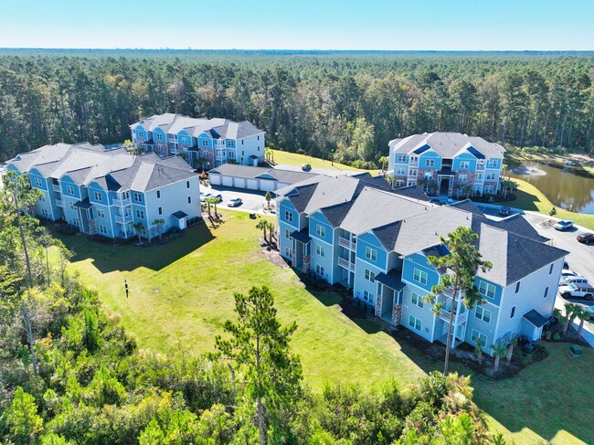 GRANDVIEW AT CLEAR POND APARTMENTS in Myrtle Beach, SC - Building Photo - Building Photo