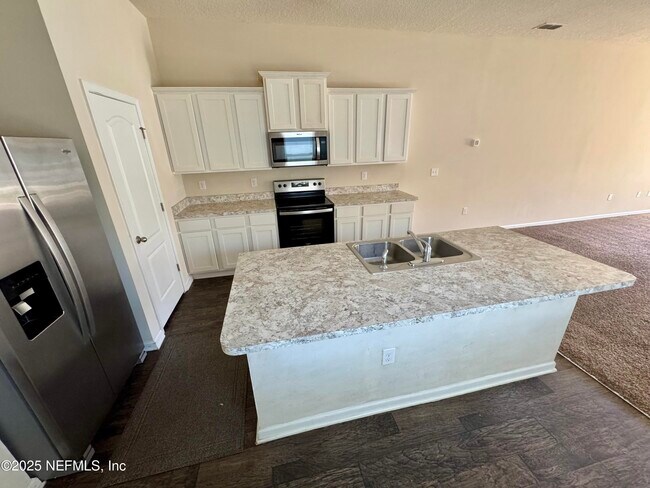 property at 8390 Meadow Walk Ln