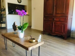 5460 White Oak Ave, Unit G108 in Los Angeles, CA - Foto de edificio - Building Photo