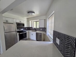 1746 Foxhall Cir in Kissimmee, FL - Building Photo - Building Photo