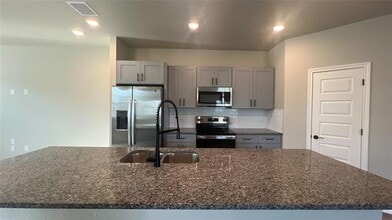 616 Vine St in Argyle, TX - Building Photo - Building Photo