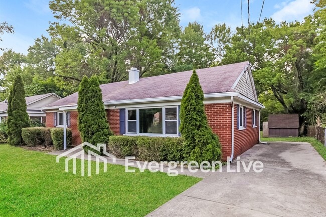 8661 Neptune Dr in Cincinnati, OH - Building Photo - Building Photo