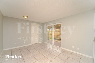 8509 Olympic Ct in Tampa, FL - Building Photo - Building Photo