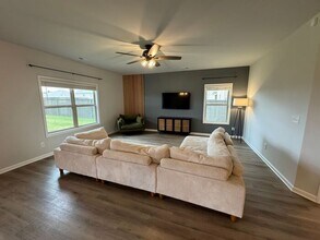 209 Saddle St in New Market, AL - Building Photo - Building Photo