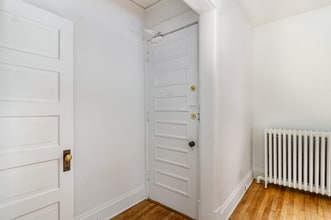 822 W 35th St in Minneapolis, MN - Foto de edificio - Building Photo