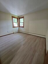 1280 S Beech St in Manchester, NH - Foto de edificio - Building Photo