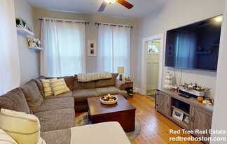 224 Banks St, Unit 1 in Cambridge, MA - Building Photo