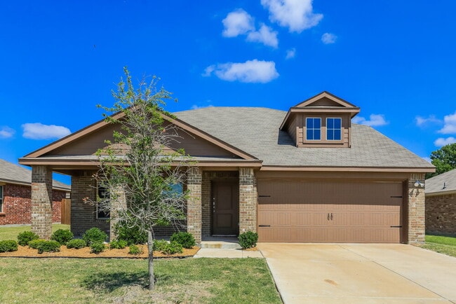 property at 2609 Hutchins Dr