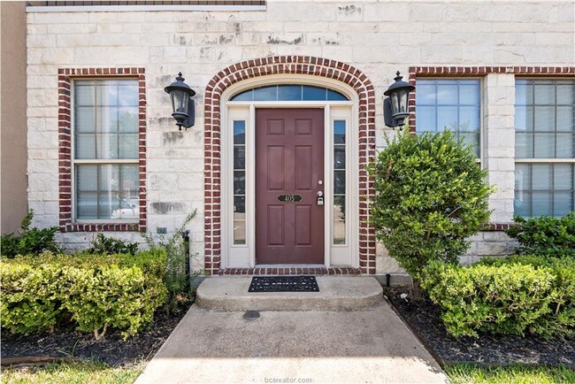 405 Forest Dr Loop in College Station, TX - Building Photo - Building Photo