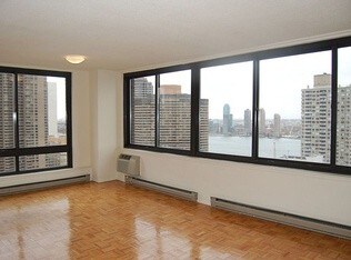 300 E 14th St in New York, NY - Building Photo