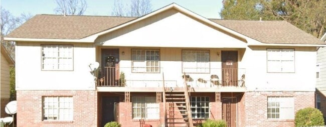 property at 632 E 33rd St