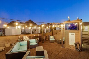 2121 Albany St in Dallas, TX - Building Photo