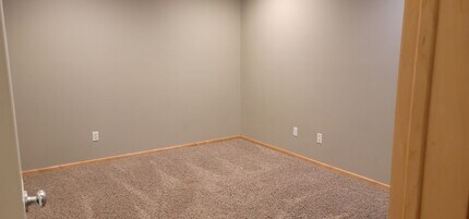 15558 Eagle Ridge Rd in Apple Valley, MN - Building Photo - Building Photo