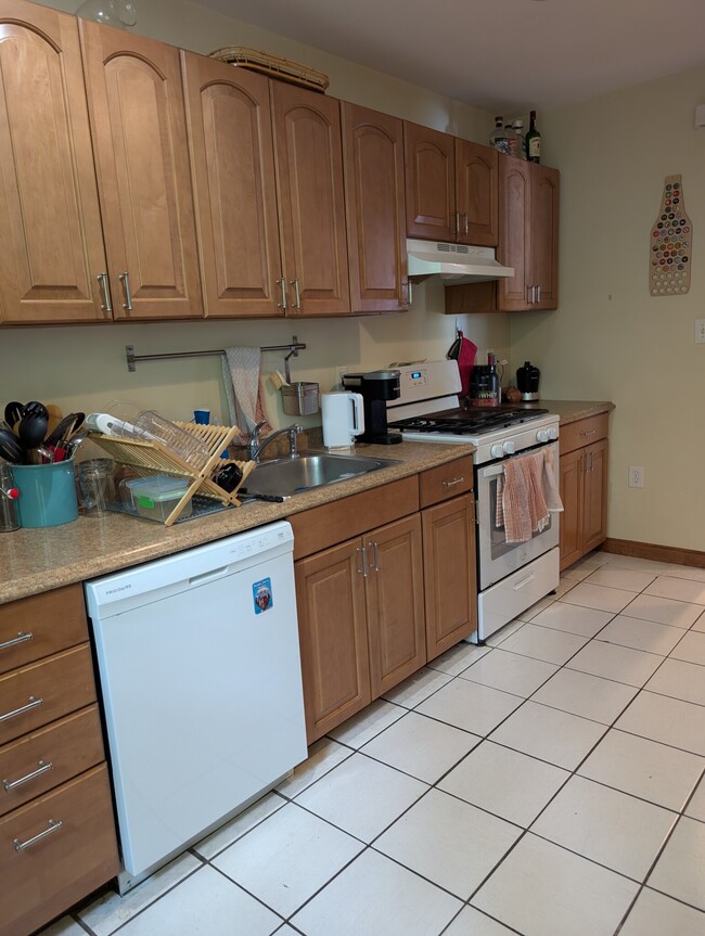 property at 27 South Crescent Circuit