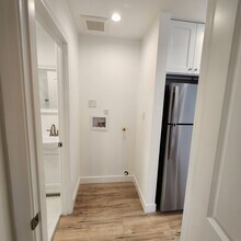 500 S Main St, Unit 504 in Burbank, CA - Building Photo - Building Photo