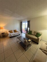 10765 SW 108th Ave in Miami, FL - Building Photo - Building Photo