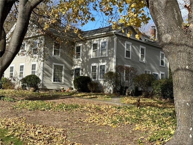 property at 14 Quassuk Rd