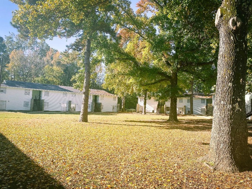 The Sanctuary at Whispering Pines in Shreveport, LA - Building Photo