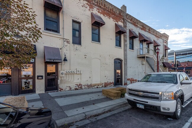 501 S Front St, Unit B in Mankato, MN - Building Photo - Building Photo