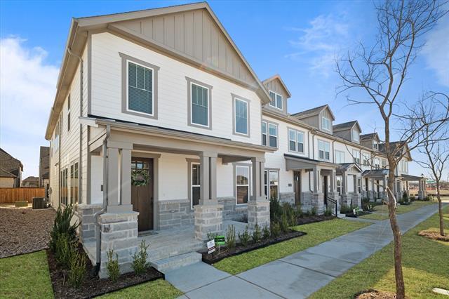 9555 Speaker Dr in Frisco, TX - Building Photo