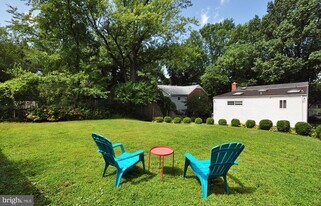 4306 Kentbury Dr in Bethesda, MD - Building Photo