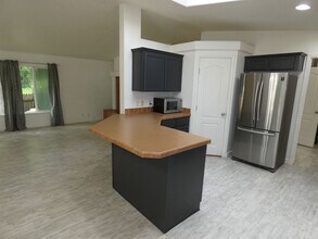 522 S Alder Ln in Port Angeles, WA - Building Photo - Building Photo