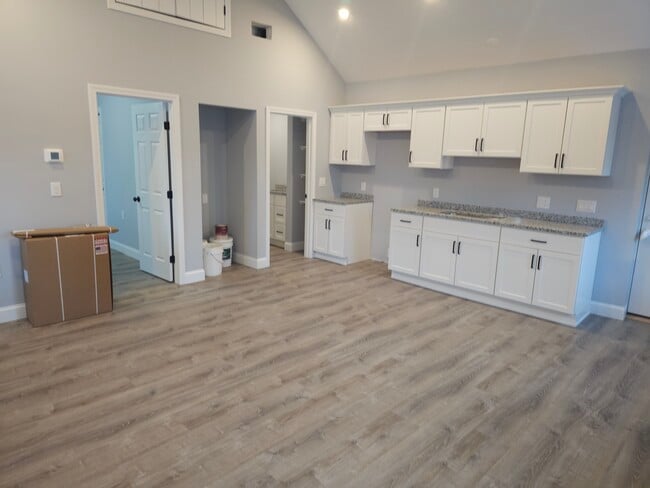 32 West St, Unit Unit 3