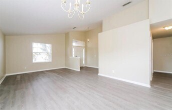 10456 Clarion St in Spring Hill, FL - Building Photo - Building Photo