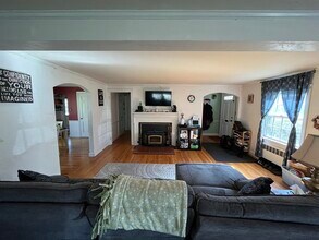 23 Spring St in Lexington, MA - Building Photo - Building Photo