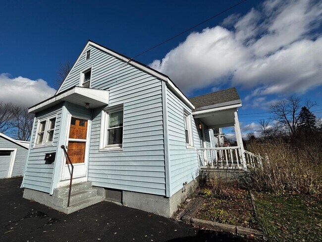 415 Mayberry Rd in Rome, NY - Building Photo - Building Photo