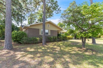 606 Dandridge Dr in Fayetteville, NC - Building Photo - Building Photo