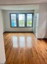 253 Clinton Pl in Newark, NJ - Building Photo