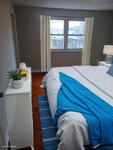 2113 Church Ln in Philadelphia, PA - Foto de edificio - Building Photo