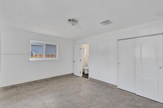 2906 Madison St in Hollywood, FL - Building Photo - Building Photo